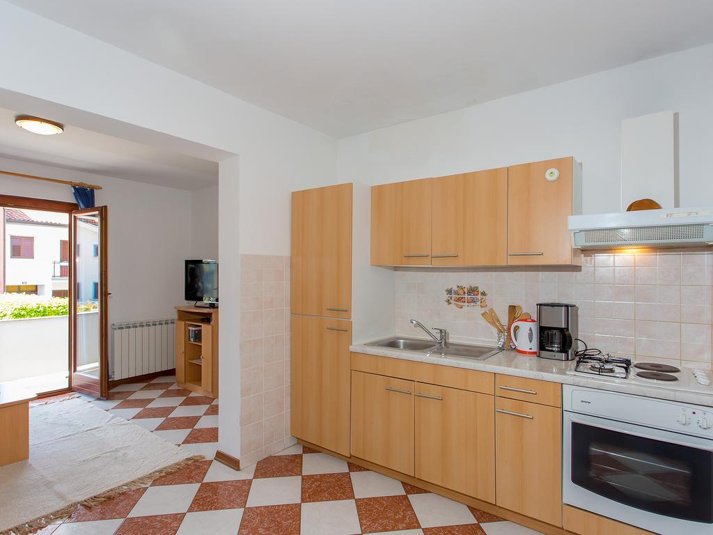 Apartments Ava ポレッチ エクステリア 写真