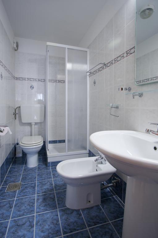 Apartments Ava ポレッチ エクステリア 写真