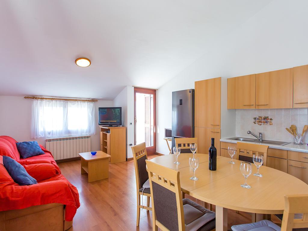 Apartments Ava ポレッチ エクステリア 写真